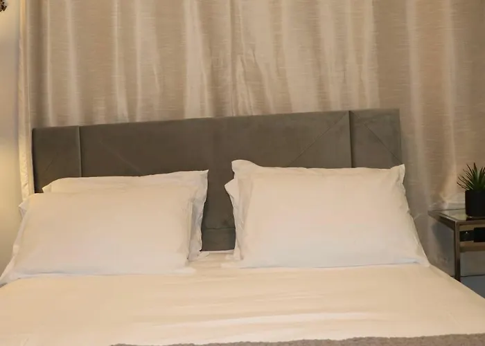 The Beverly, Super Location Near Downtown, Medical District And United Center